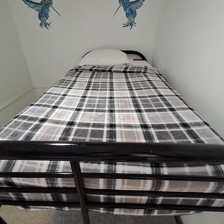 Hostal Yoha Панама Сити Екстериор снимка