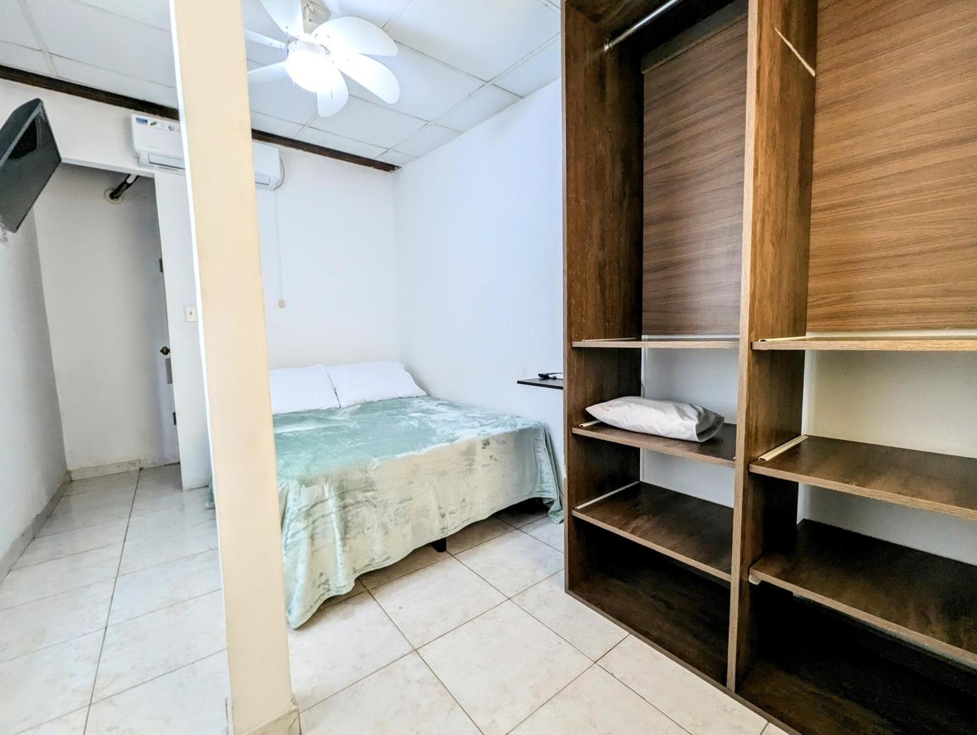Hostal Yoha Панама Сити Екстериор снимка
