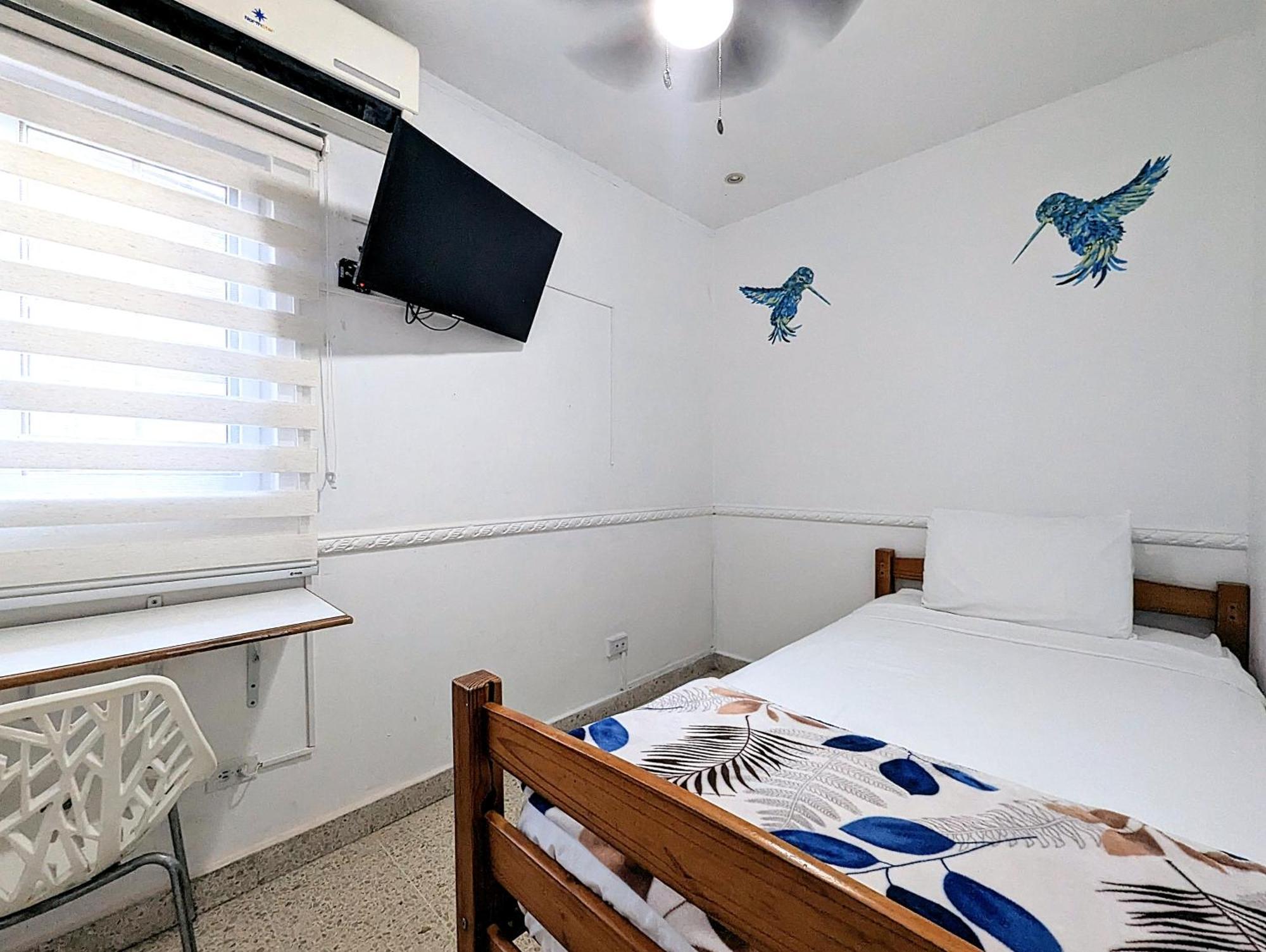 Hostal Yoha Панама Сити Екстериор снимка