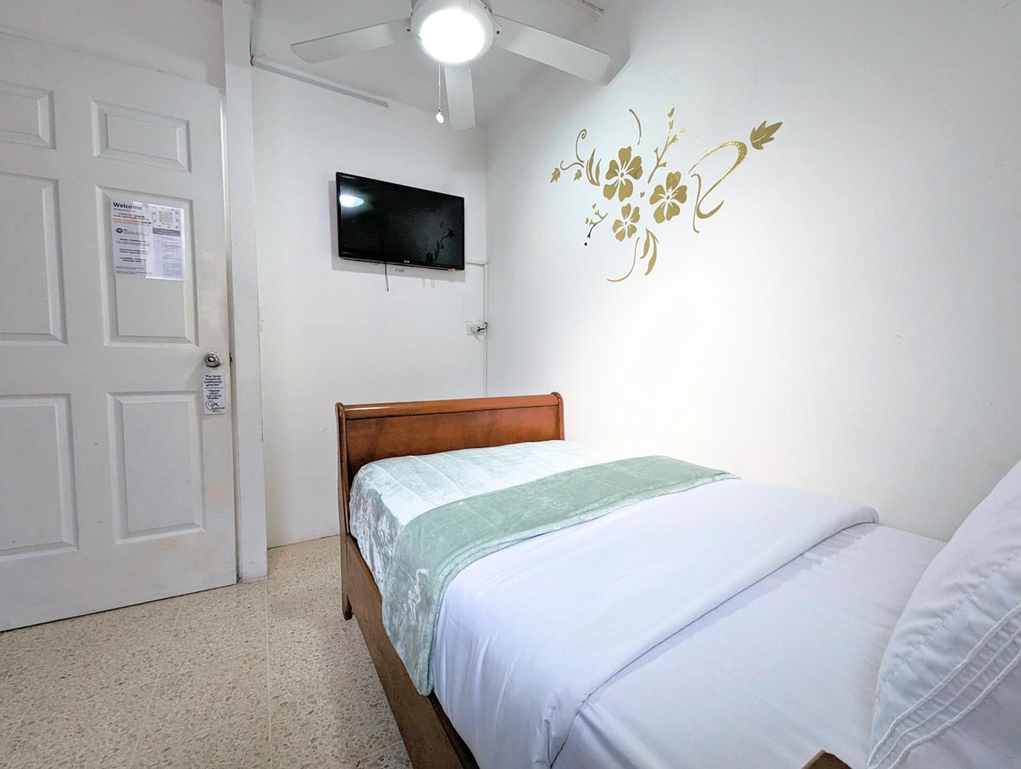 Hostal Yoha Панама Сити Екстериор снимка
