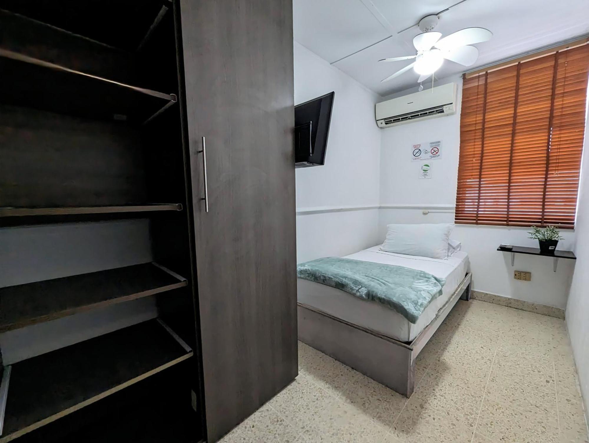 Hostal Yoha Панама Сити Екстериор снимка