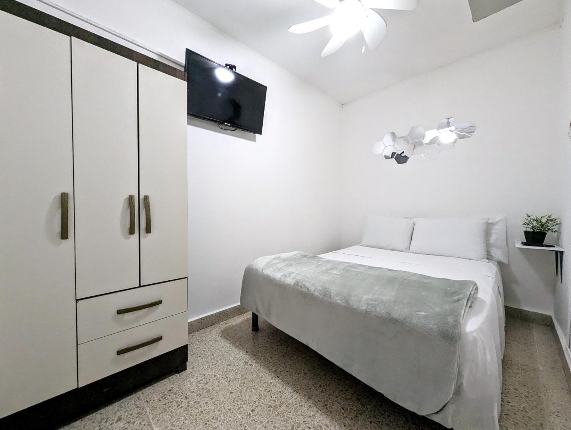 Hostal Yoha Панама Сити Стая снимка