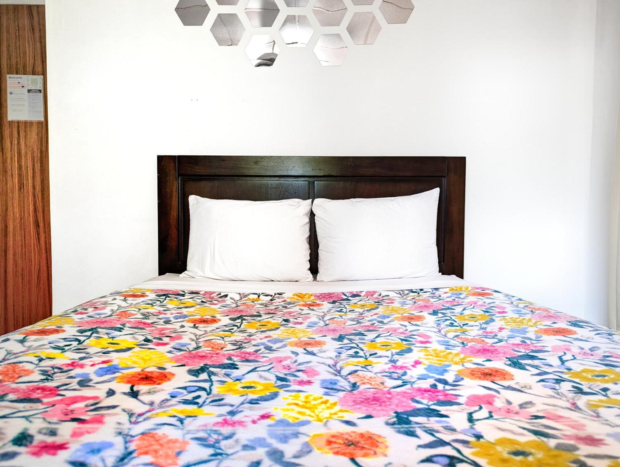 Hostal Yoha Панама Сити Екстериор снимка